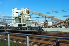 テラスからはいろんな電車が見えます